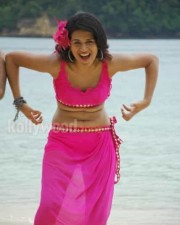 Telugu Actress Shraddha Das Hot Swimsuit Pictures