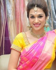 Tollywood Actress Shraddha Das Sexy Saree Photos