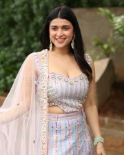 Actress Mannara Chopra at Tiragabadara Saami Movie Success Press Meet Pictures 05