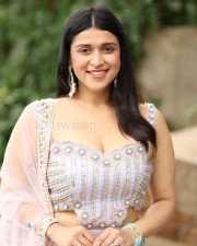 Actress Mannara Chopra at Tiragabadara Saami Movie Success Press Meet Pictures 12