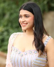 Actress Mannara Chopra at Tiragabadara Saami Movie Success Press Meet Pictures 13