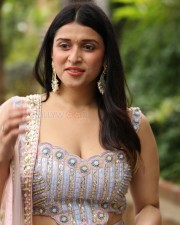 Actress Mannara Chopra at Tiragabadara Saami Movie Success Press Meet Pictures 19