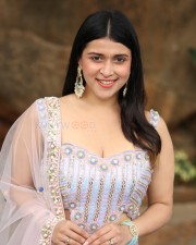 Actress Mannara Chopra at Tiragabadara Saami Movie Success Press Meet Pictures 32