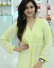 Bollywood Actress Mannara Chopra Inaugurated 55Th Cellbay Multi Brand Mobile Store At Beeramguda Photos 03