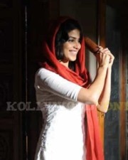 Genelia Pictures 10