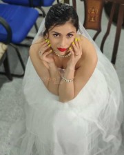 Mannara Chopra Gorgeous In Neon Nails Photos 02