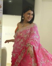 Mannara Chopra Launches Sri Krishna Silks Wedding Collections Photos 12