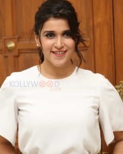 Mannara Chopra New Stills 11