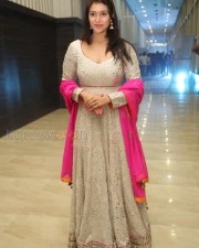 Mannara Chopra Pics 03