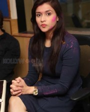 Mannara Chopra Pics 30