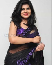 Sexy Telugu Actress Alekhya Saree Pictures 19