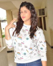 Telugu Actress Mannara Chopra New Photos 04