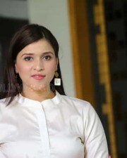 Telugu Actress Mannara Chopra New Pics 02