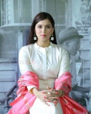 Telugu Actress Mannara Chopra New Pics 05