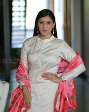 Telugu Actress Mannara Chopra New Pics 19