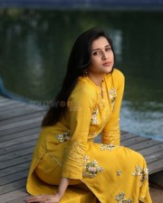 Telugu Actress Mannara Chopra Photoshoot Pics 12