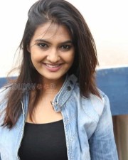 Actress Neha Deshpande Stills 23