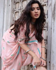 Captivating Ketika Sharma in a Sexy Pink Saree Pictures 02