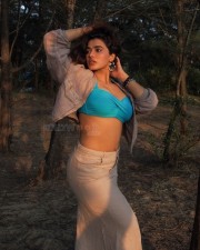 Glamour Beauty Ketika Sharma in a Blue Bralette and Beige Skirt Photos 05