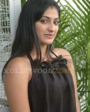 Sexy Actress Hari Priya Stills 09