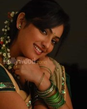 Sexy Haripriya Pictures 06