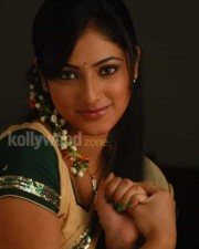 Sexy Haripriya Pictures 07