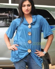 Sexy Haripriya Stills 04