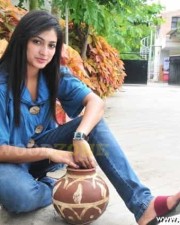 Sexy Haripriya Stills 10