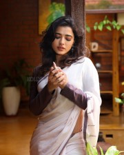 Stunning Ketika Sharma in a White Saree with Full Sleeve Blouse Photos 01