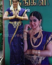 Aayirathil Iruvar Heroine Samuthrika Photos 01