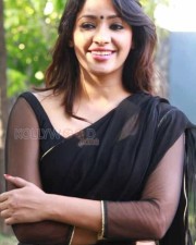 Aayirathil Iruvar Movie Actress Samruthika Sexy Saree Photos 13