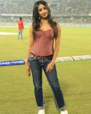 Kannada Actress Sanjjanaa Photos 19