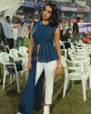 Kannada Actress Sanjjanaa Photos 31