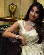 Sanjanaa At Hiya Jewellers Curtain Raiser Event Photos 15