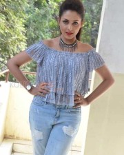 Sexy Actress Madhu Shalini Stills 06