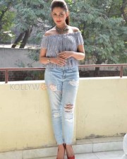 Sexy Actress Madhu Shalini Stills 12