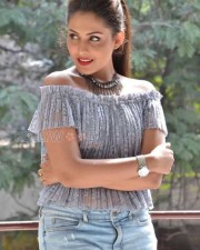 Sexy Actress Madhu Shalini Stills 13