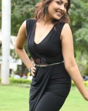 Sexy Madhu Shalini Photos 17