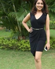 Sexy Madhu Shalini Photos 34