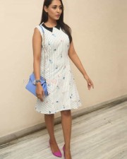 South Actress Madhu Shalini New Photos 33