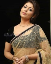 Tolly Actress Madhu Shalini Sexy Pictures 15