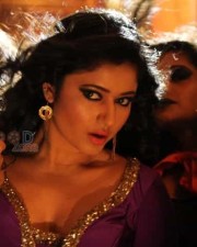 Aranmanai 2 Heroine Poonam Bajwa Sexy Photos 41