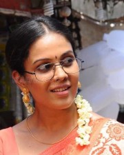 Kaadhal Munnetra Kazhagam Movie Heroine Chandini Tamilarasan Photos 01