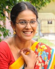 Kaadhal Munnetra Kazhagam Movie Heroine Chandini Tamilarasan Photos 07