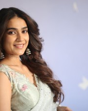 Actress Aakanksha Singh at Shashtipoorthi Movie Glimpse Launch Photos 31