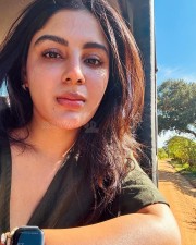 Actress Samyuktha Menon Wildlife Safari Selfie Photos 03