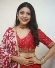 Actress Varsha Bollamma at Swathi Muthyam Movie Pre Release Event Photos 02