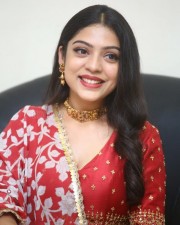 Actress Varsha Bollamma at Swathi Muthyam Movie Pre Release Event Photos 14