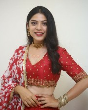 Actress Varsha Bollamma at Swathi Muthyam Movie Pre Release Event Photos 23