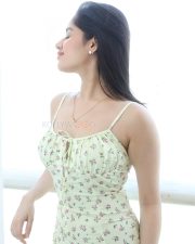 Indian Beauty Jannat Zubair in a Floral Printed Top with Spaghetti Straps Photos 01